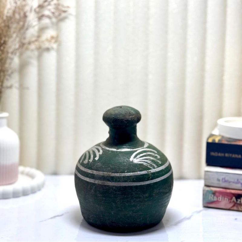 Celengan kendi tanah liat untuk nabung koin dan kertas