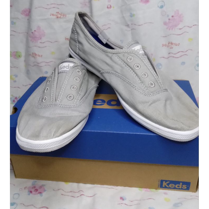 Sepatu Wanita KEDS