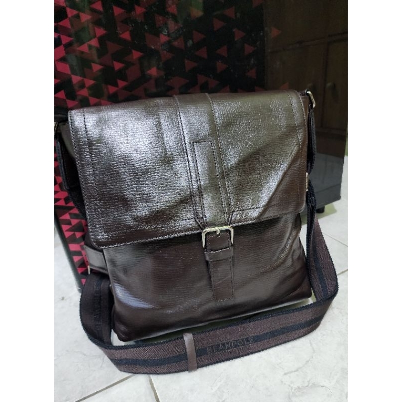 BEANPOLE SLING BAG