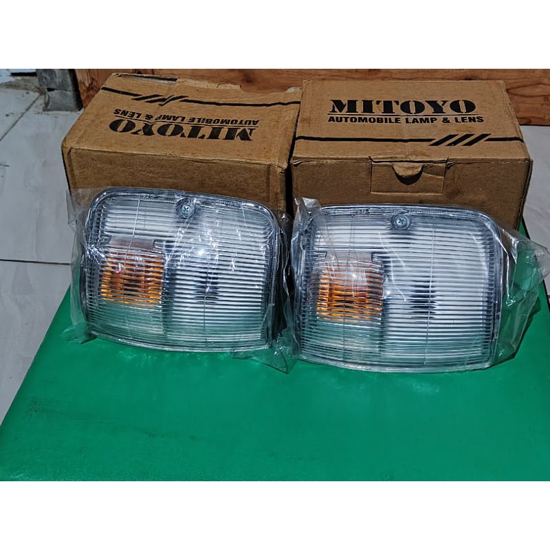 Lampu Sen Assy Zebra Daihatsu S-89
