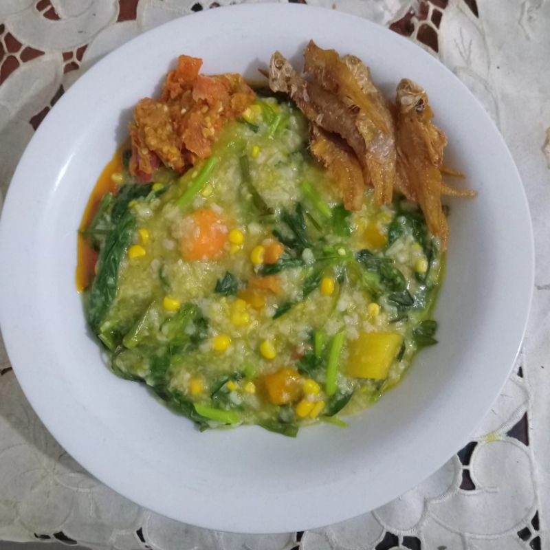 

Bubur Manado Ikan Asin