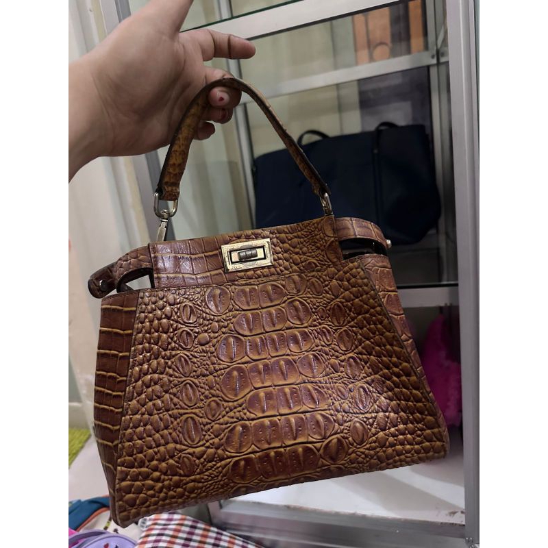 tas kulit asli preloved