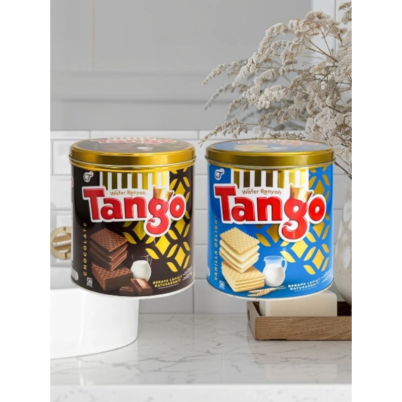 

Tango Wafer Chocolate Kaleng 240gr