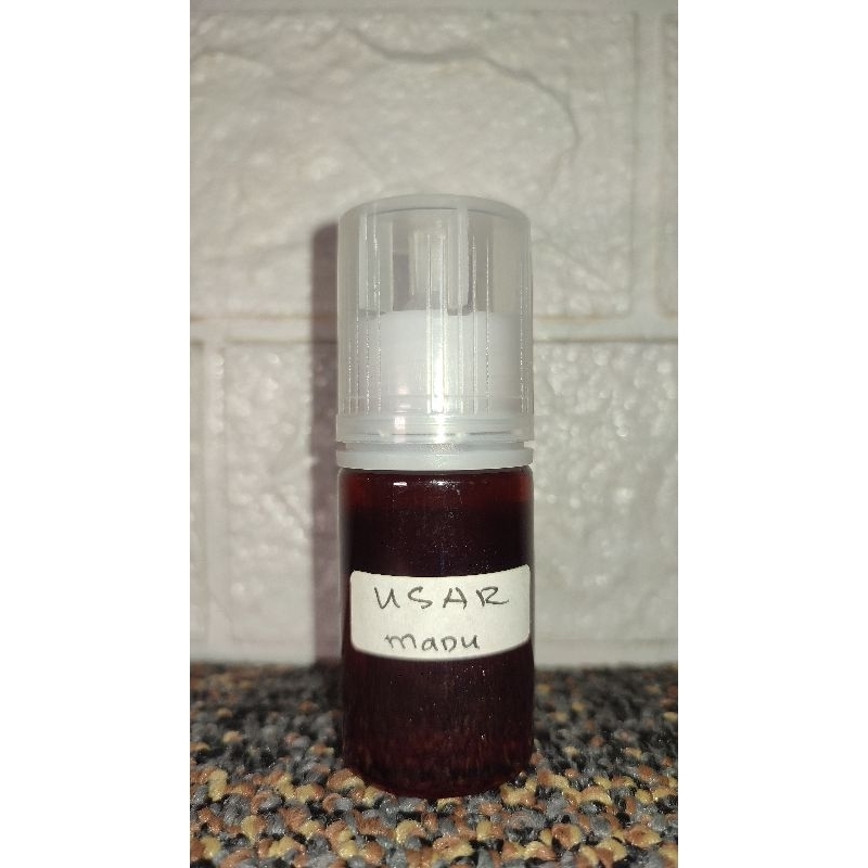 Essen Oplosan Usar Madu