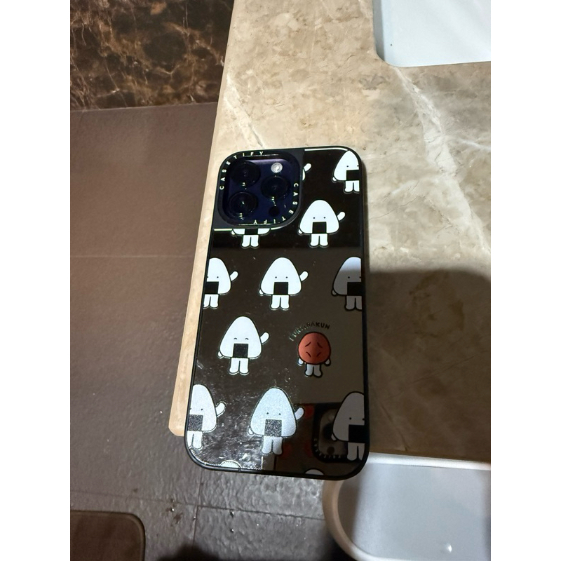 casetify ip 14 pro max mirror
