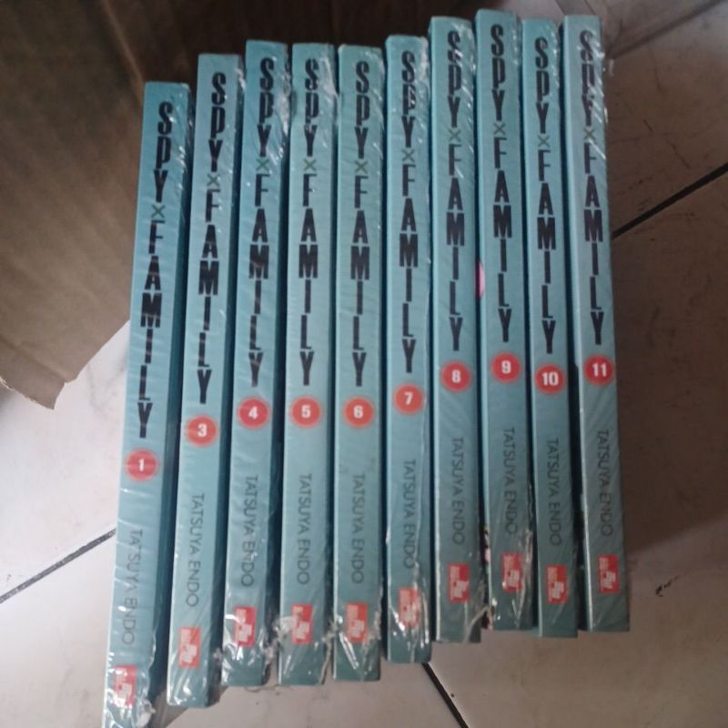 KOMIK SPY x FAMILY