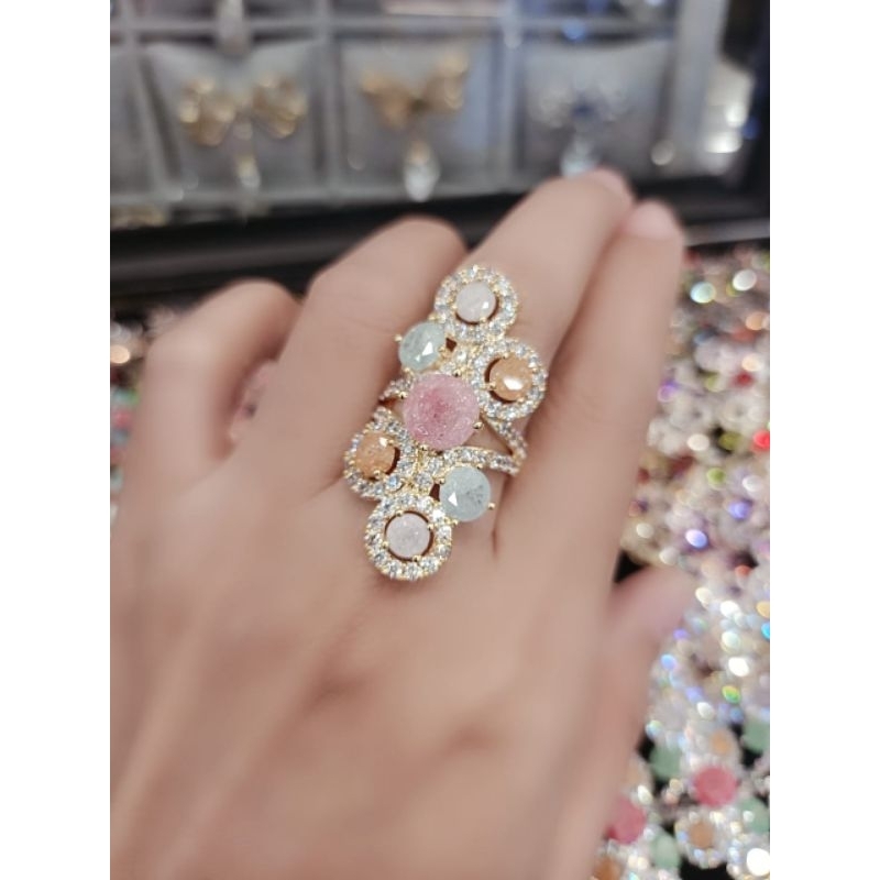Cincin rainbow pecah seribu