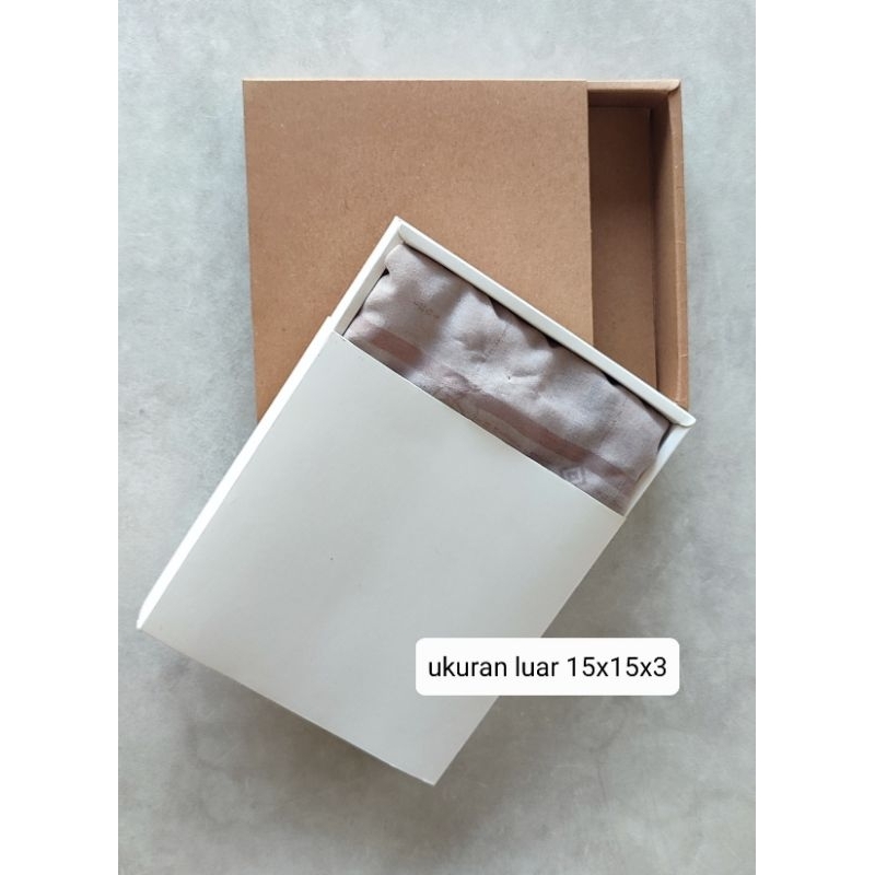 

Sliding Box Hijab Kotak Kerudung Kemasan Hijab 15x15x3