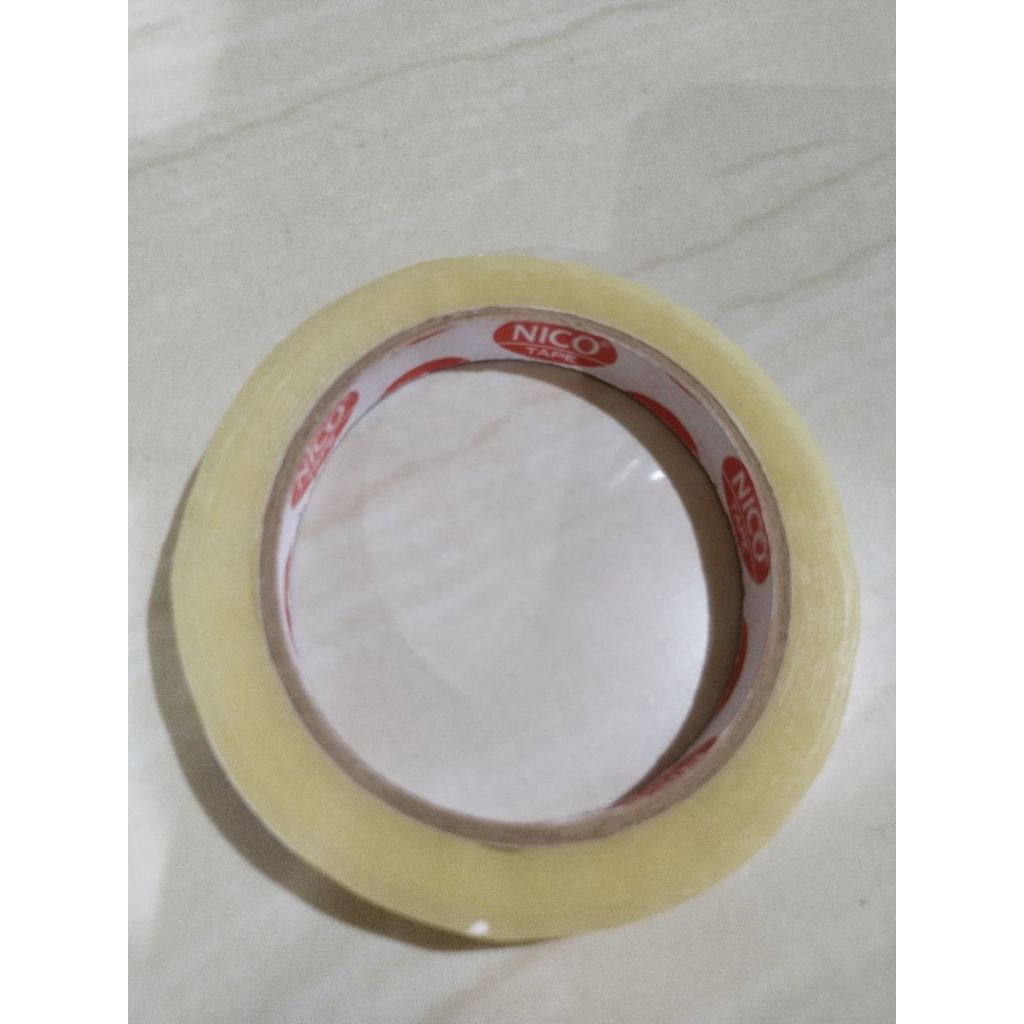 

lakban kecil/isolasi/selotip/selotip 1/2 inch 72 yard, bening 12mm x 72 yard