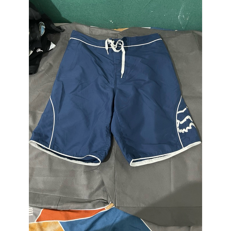 Preloved celana pendek pantai surfing