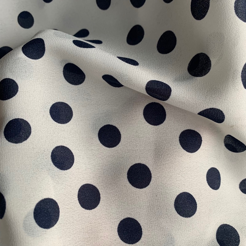Kain Polkadot Putih Navy - kain crepe motif - kain crepe premium [CODE 2]