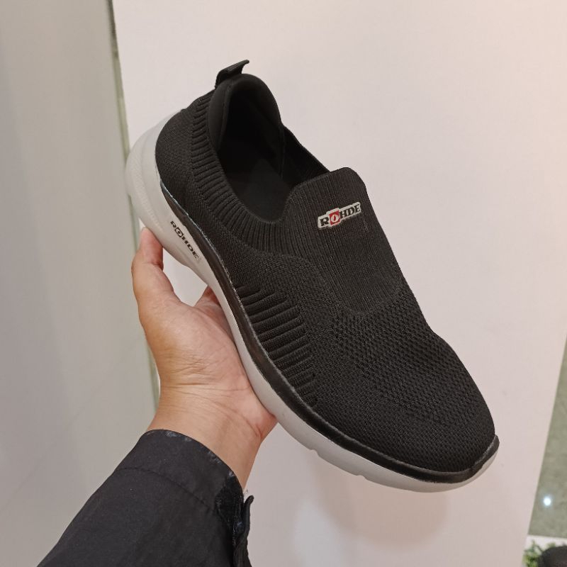 Sneakers wanita rohde