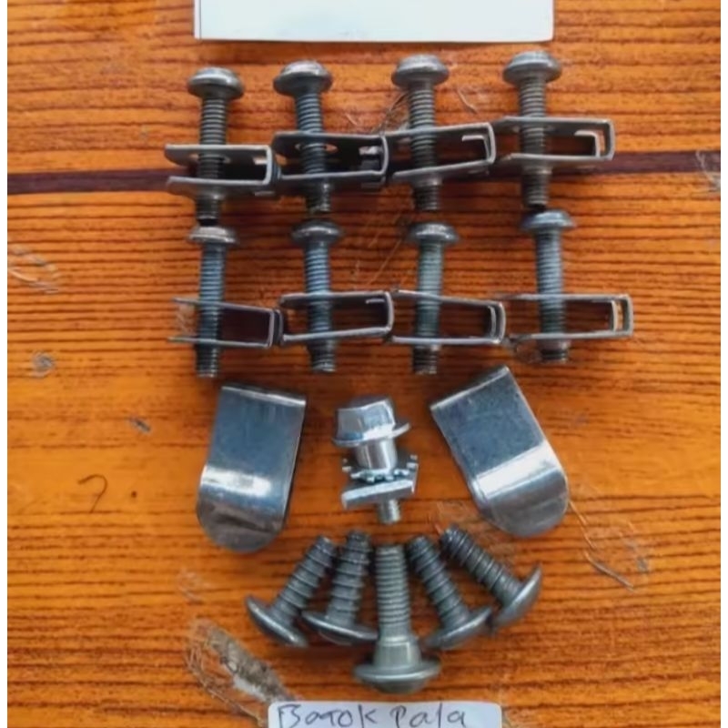 Baut lengkap batok kepala Honda Revo 110 Baut lengkap batok kepala Honda Revo 110