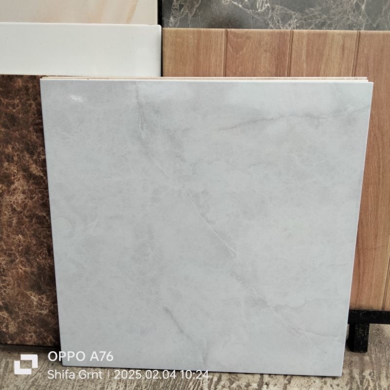 keramik lantai 50x50.Matoa Grey/kia