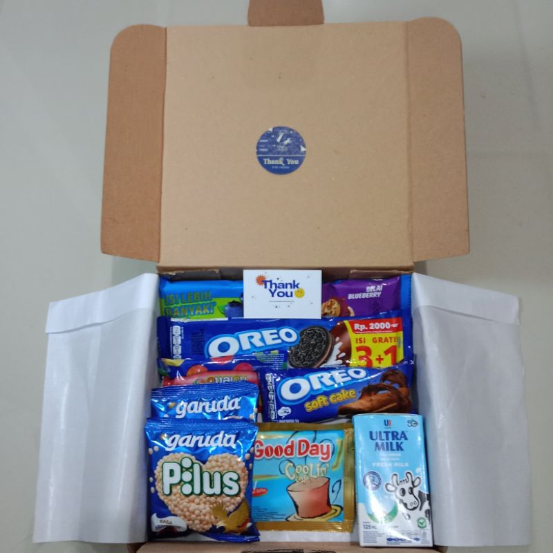 

Hampers Snack Box Biru