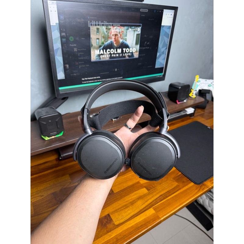 [Second] Steelseries Arctis Pro Black