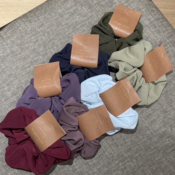 Ikat Rambut SCRUNCHIE Kain Theatre Blues