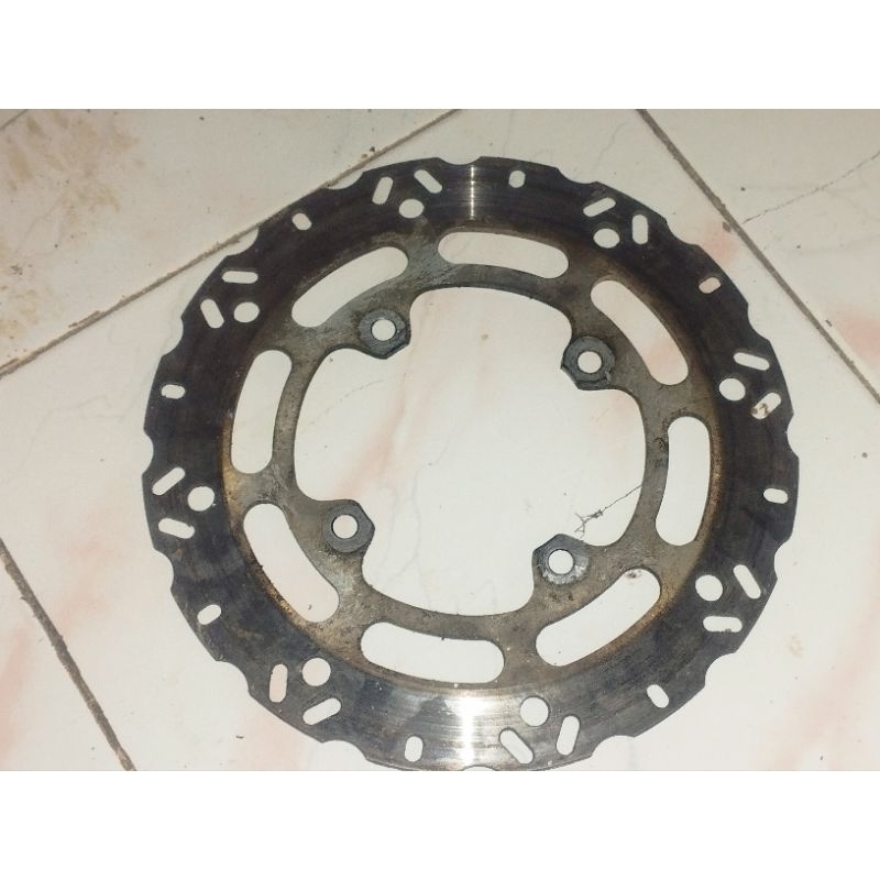 PIRINGAN CAKRAM belakang MAGELLI / MINERVA 250