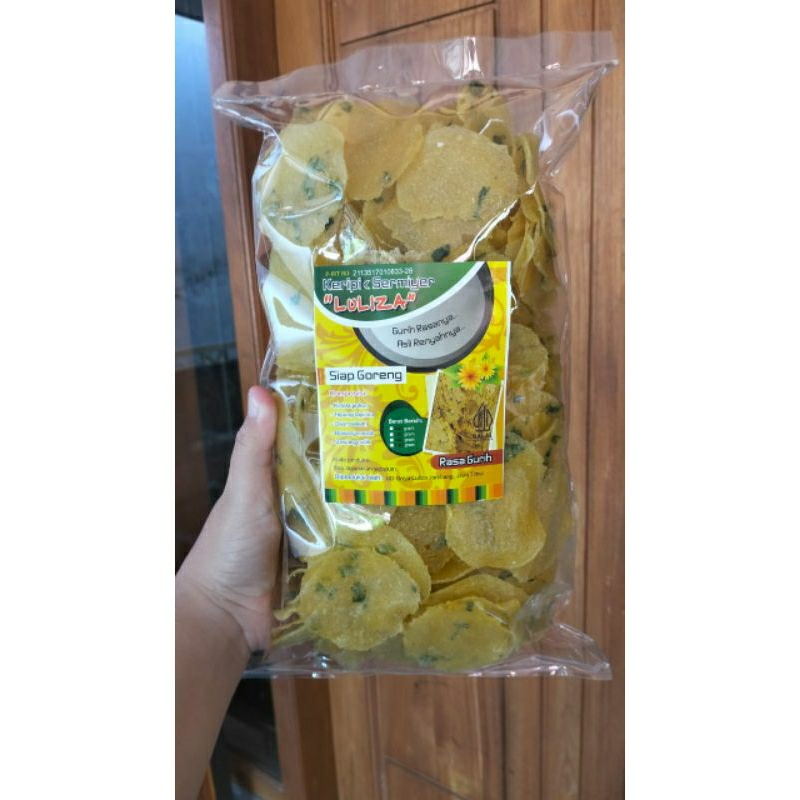 

KERIPIK SINGKONG SERMIYER KHAS JOMBANG//KERIPIK SINGKONG SEMIYER 450GR//LULIZA