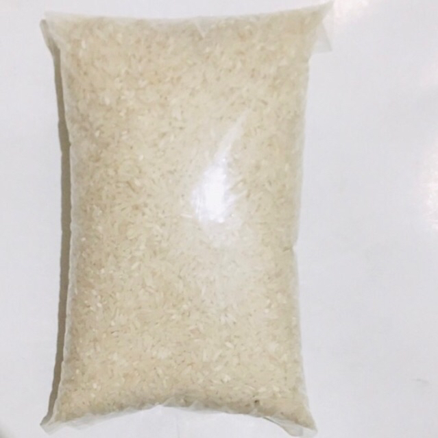

1 Kg Beras Murni, Sehat dan Tanpa Bahan Pengawet Murah Serta Berkualitas Di Dapat Dari Padi Pilihan