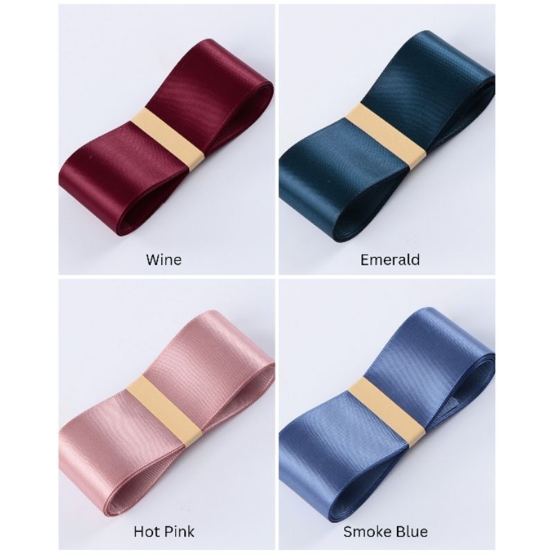 

Pita satin ukuran 4 cm