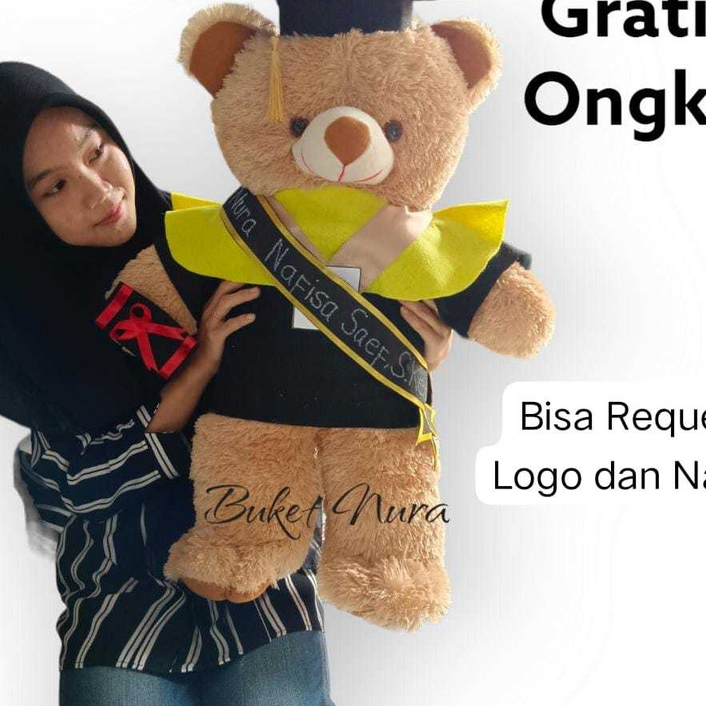 

Boneka Wisuda Jumbo Halus 75 cm Murah / Boneka Bear Wisuda Slempang Telapak / Kado Buat Wisuda Set Hadiah Dolls