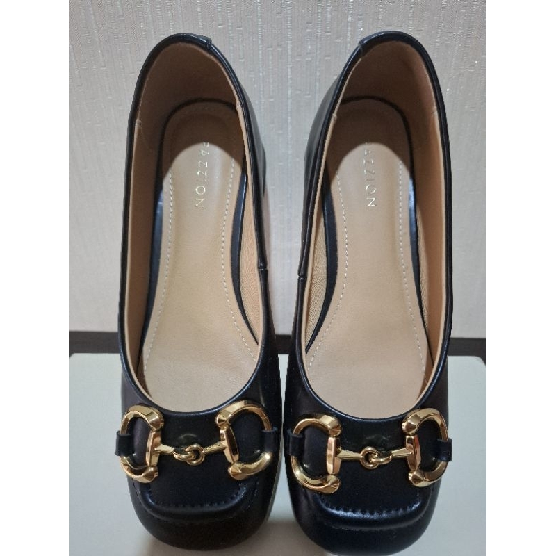 Preloved Pazzion sepatu oli horsebit low block heels size 34 insole 23cm