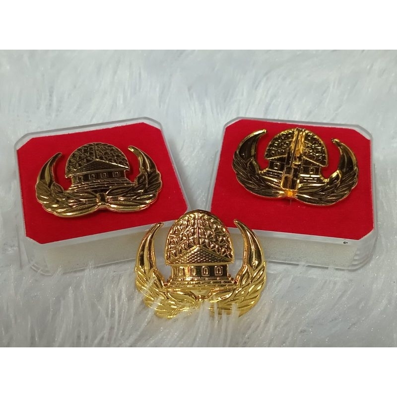 Pin Korpri Asli Kuningan