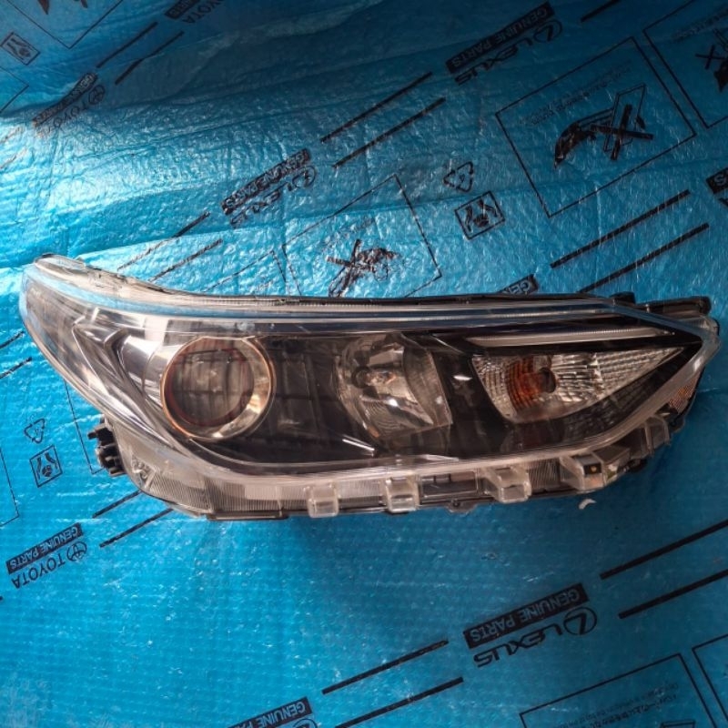 HEADLAMP LAMPU DEPAN MOBIL TOYOTA YARIS TRD 2018 2019 2020 ORIGINAL KANAN