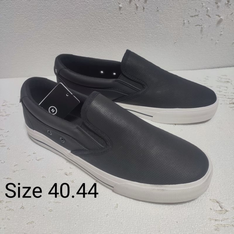 Sepatu Casual Slip on Pria Branded Nevada Size 40 44 Hitam