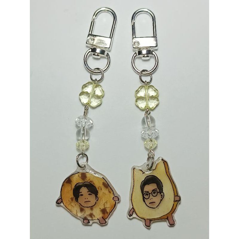 Custom shrink paper keychain/key ring/phone strap.