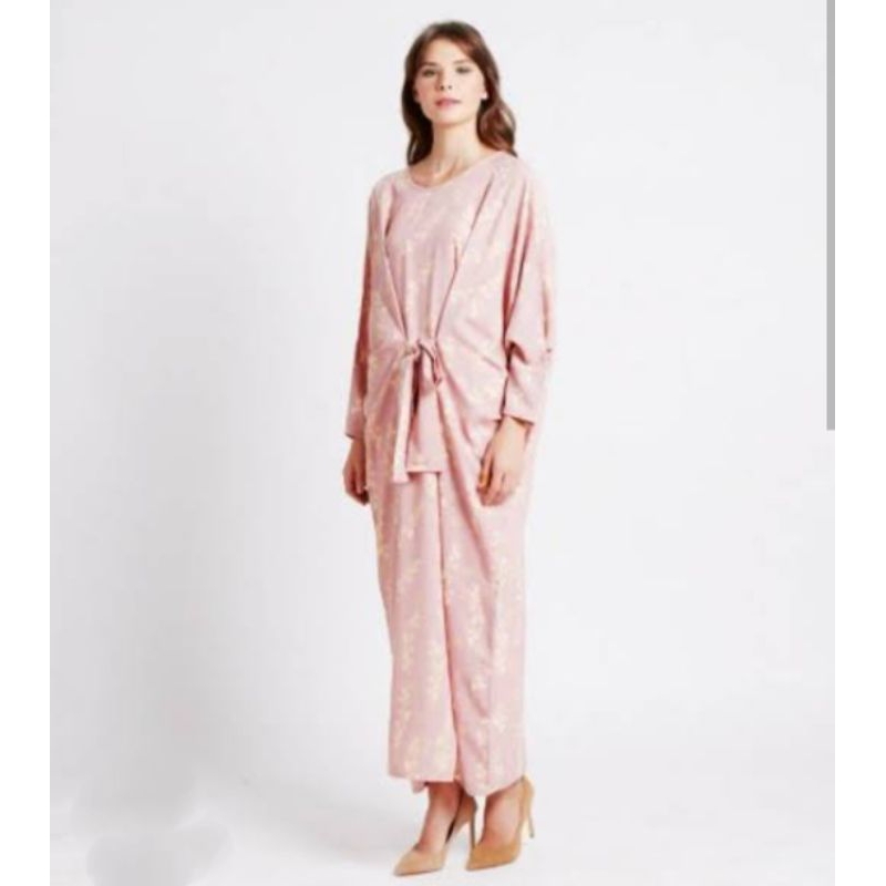 Kaftan Ria Miranda preloved