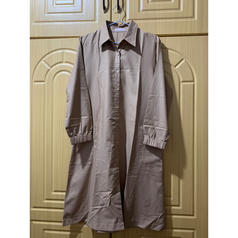 Kemeja Tunik Polos Kancing Depan