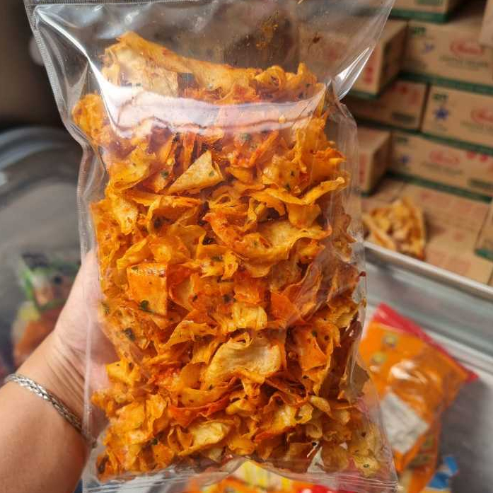 

Keripik Singkong Kriwil Cikruh Extra Chili Oil Daun Jeruk kemasan 500gram