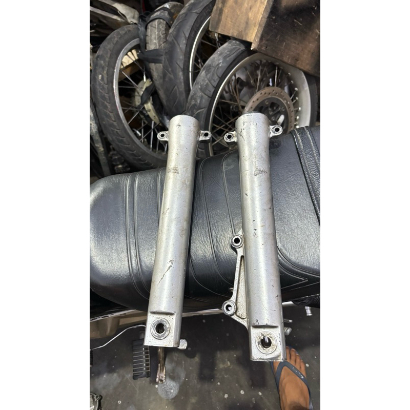 bottom shock depan megapro primus original copotan