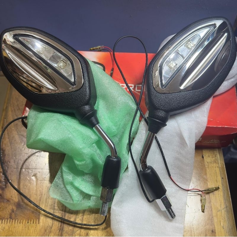 SPION LAMPU ORIGINAL HONDA BEAT, VARIO, GENIO, SCOOPY.