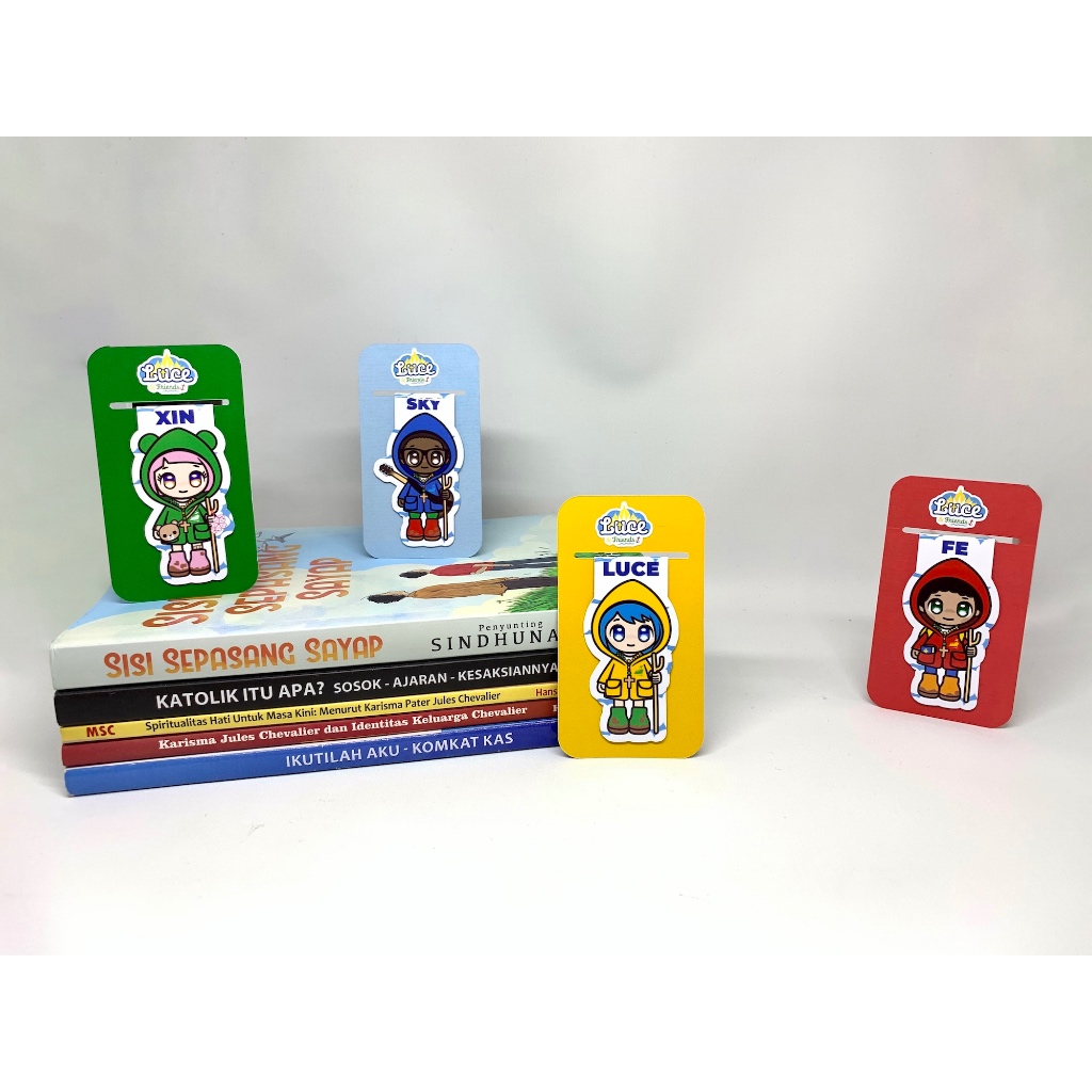 

Pembatas Buku Lucu Magnet Luce & Friends