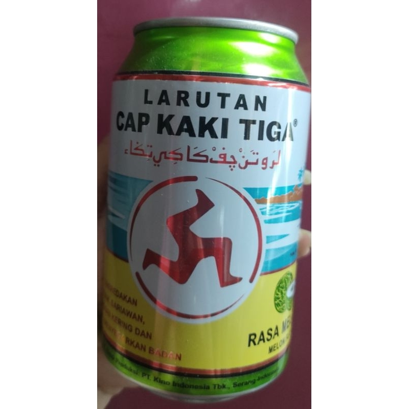 

Larutan Cap Kaki Tiga kaleng