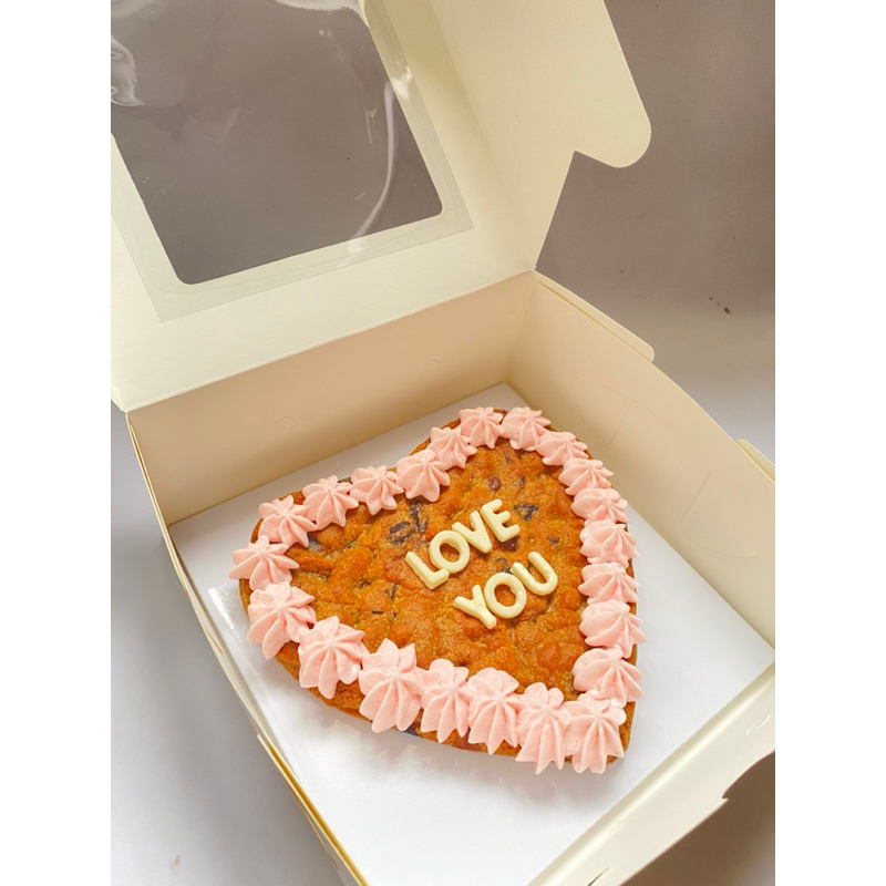 

Hampers Valentine. Valentine Gift. Hadiah Hari Kasih Sayang. Soft Baked Cookie