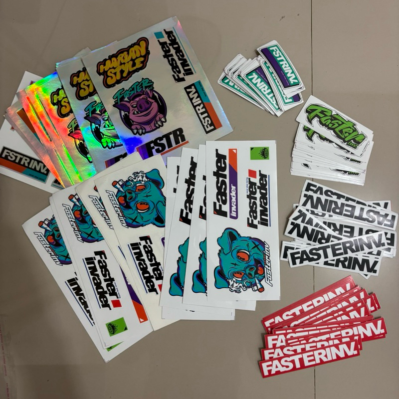 STIKER FASTER INVANDER
