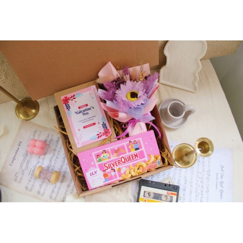 

Lovely Varian 1 Valentine Hampers / Coklat Valentine / Boneka Valentine / Bunga Valentine / Hadiah Valentine / Kado Valentine / Buket Bunga Valentine / Flower Bouquet Valentine / Bucket Bunga Valentine
