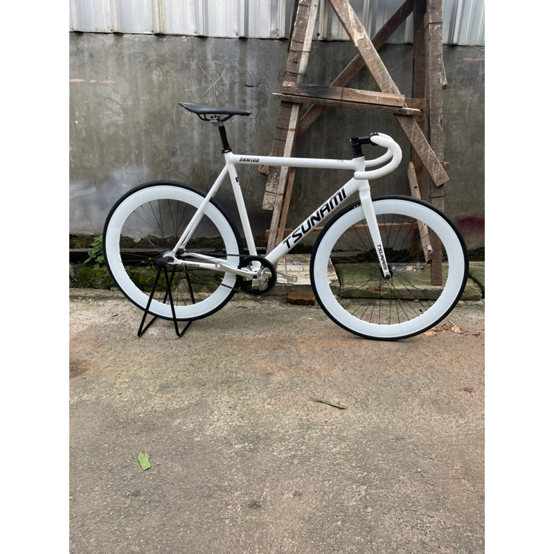 Fullbike sepeda fixie tsunami snm100 original doltrap size L white