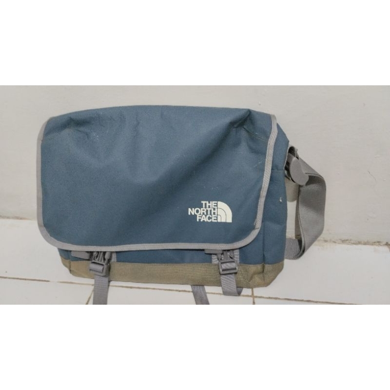 The North Face Tas Selempang Biru