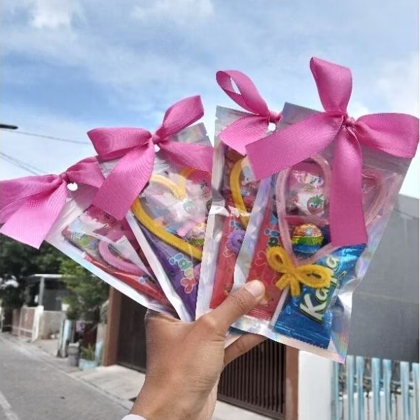 

MURAH || MINI GIFT SPESIAL EDISI VALENTINE || CREALITA || BUCKET JAJAN || 8.000AN