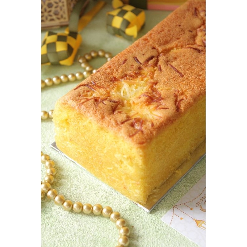 

Bolu Keju Iris | Diced Cheese Sponge Cake