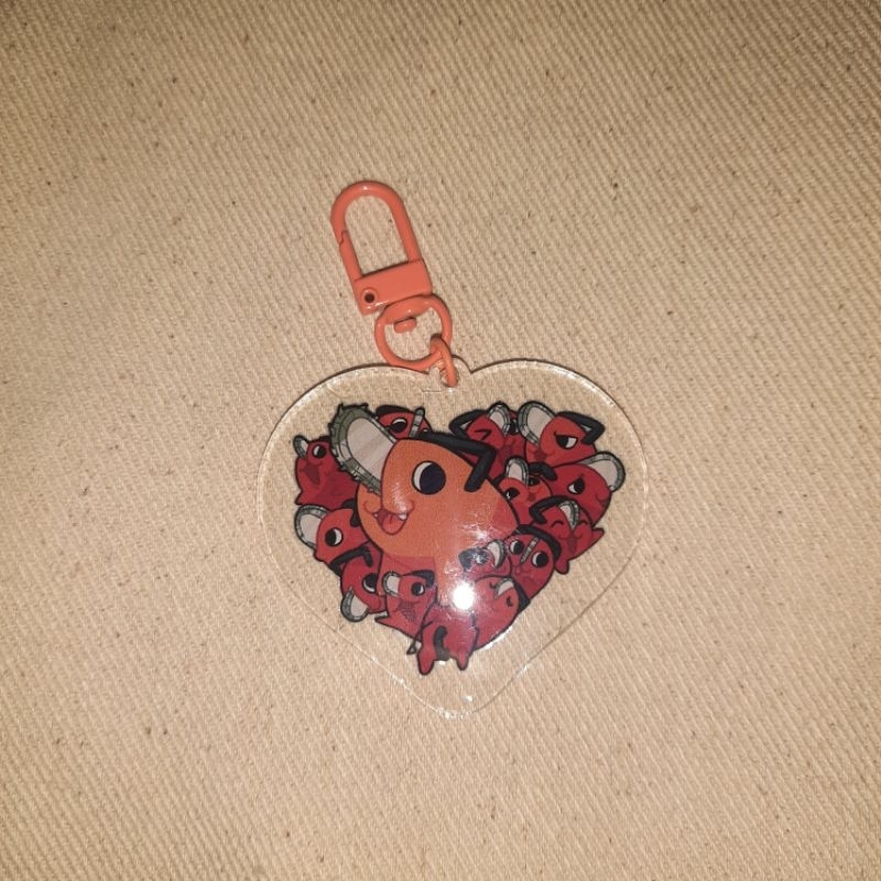 preloved chainsaw man pochita keychain