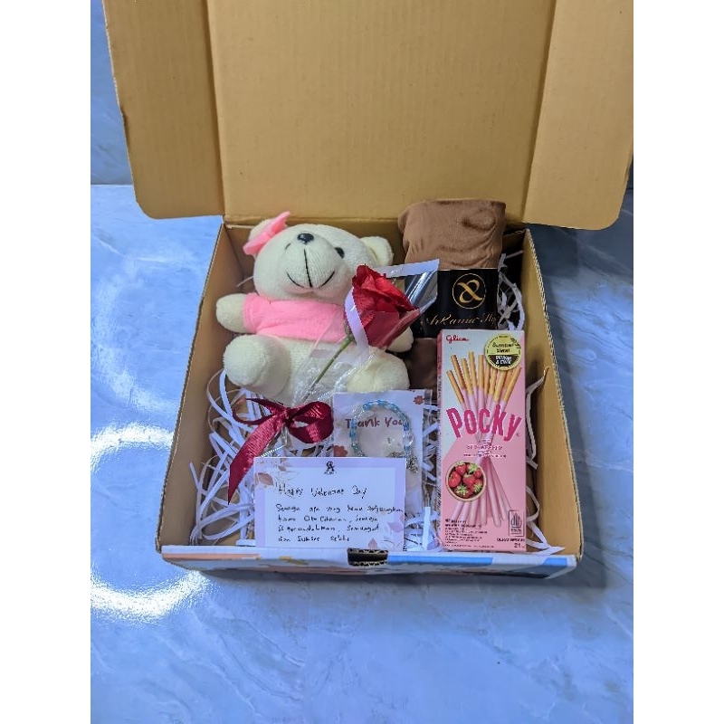 

Paket Hampers Ulang Tahun