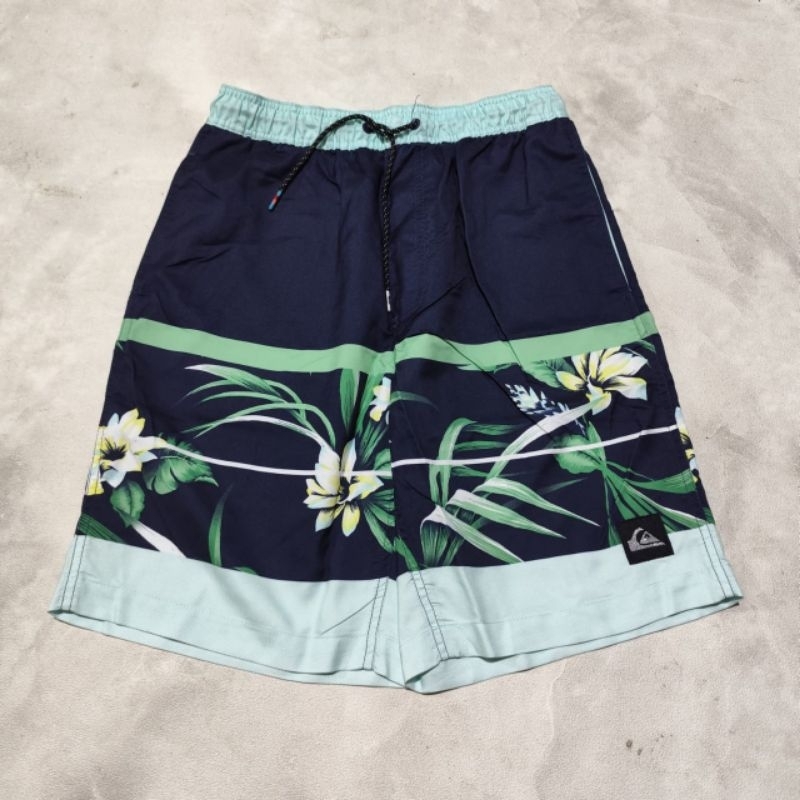 Celana pendek surfing pria quicksilver motif