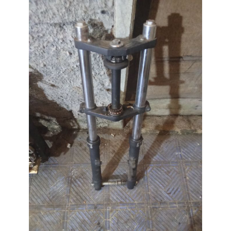 Sok depan R15 v2 copotan