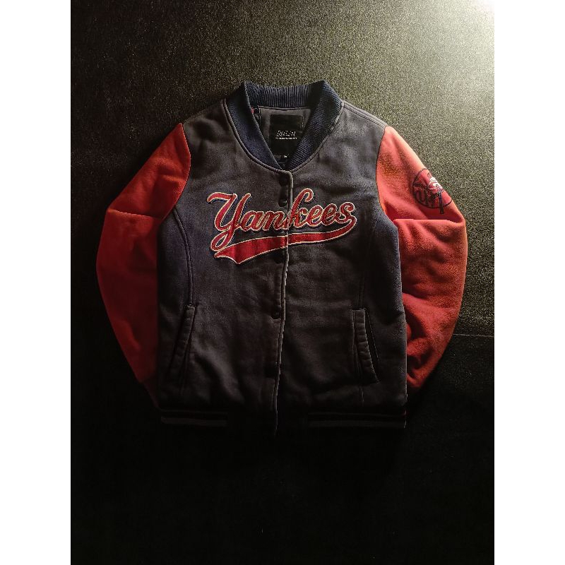 VARSITY MLB YANKES